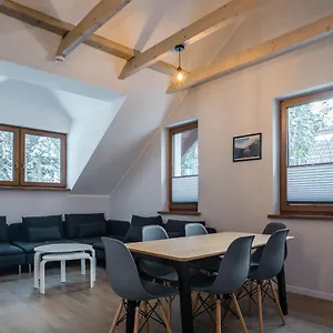 https://aston-przy-lesie-nowy-bardzo-przestronny.karpacz-hotel.com