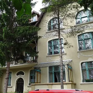 https://family-friendly-home-villa-lipowa-9.sopothotels.com
